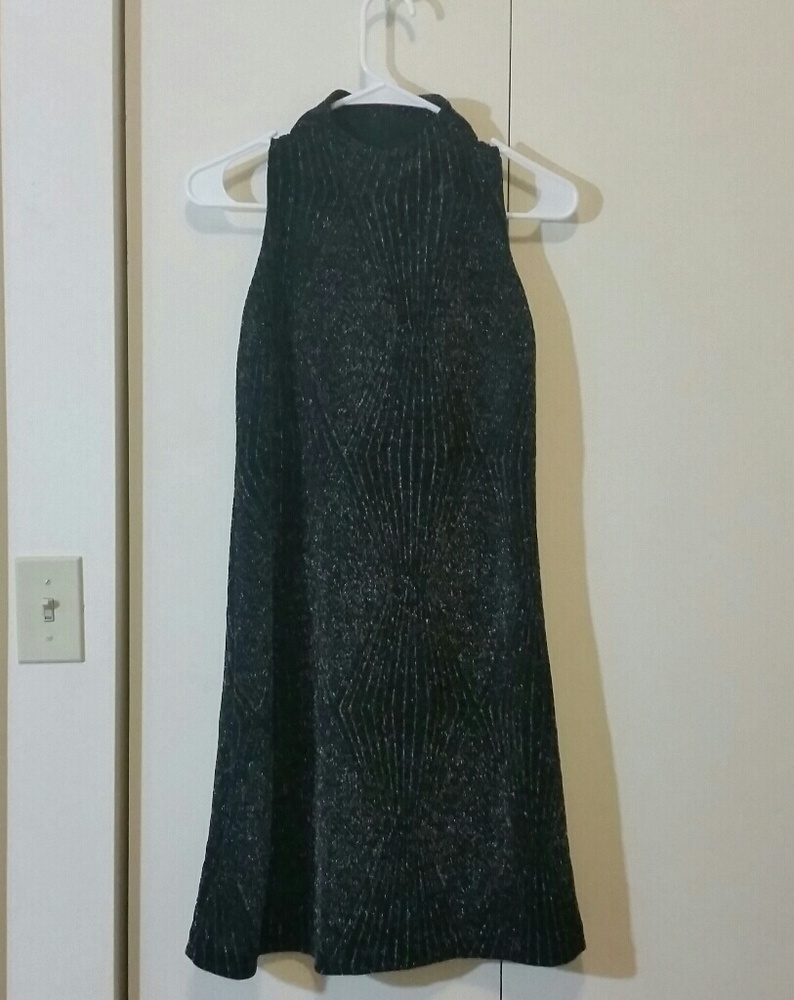 Little back dress with gilter